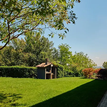 Alojamento de Acomodação e Pequeno-almoço Tenuta Il Poggio - Luxury 4*