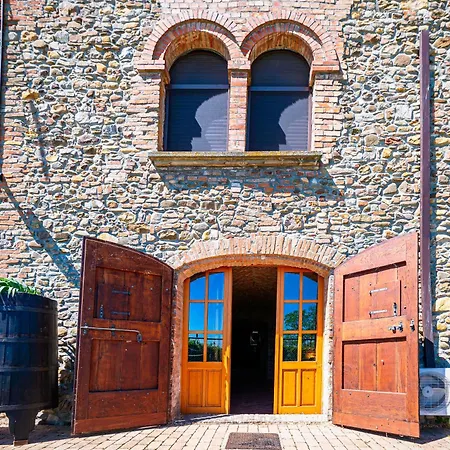 Tenuta Il Poggio - Luxury * Felegara