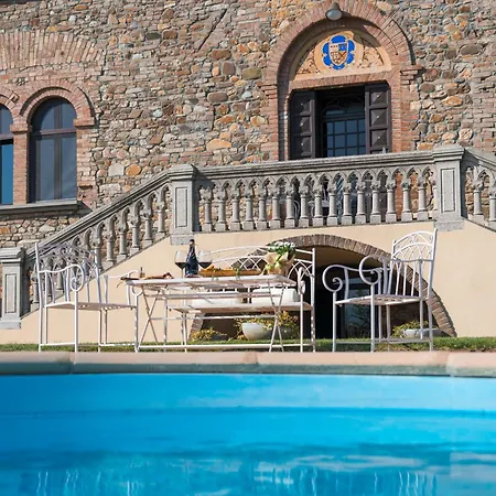 Tenuta Il Poggio - Luxury 4* Felegara