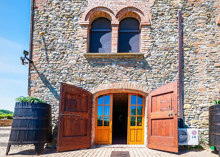 Tenuta Il Poggio - Luxury 4* Felegara